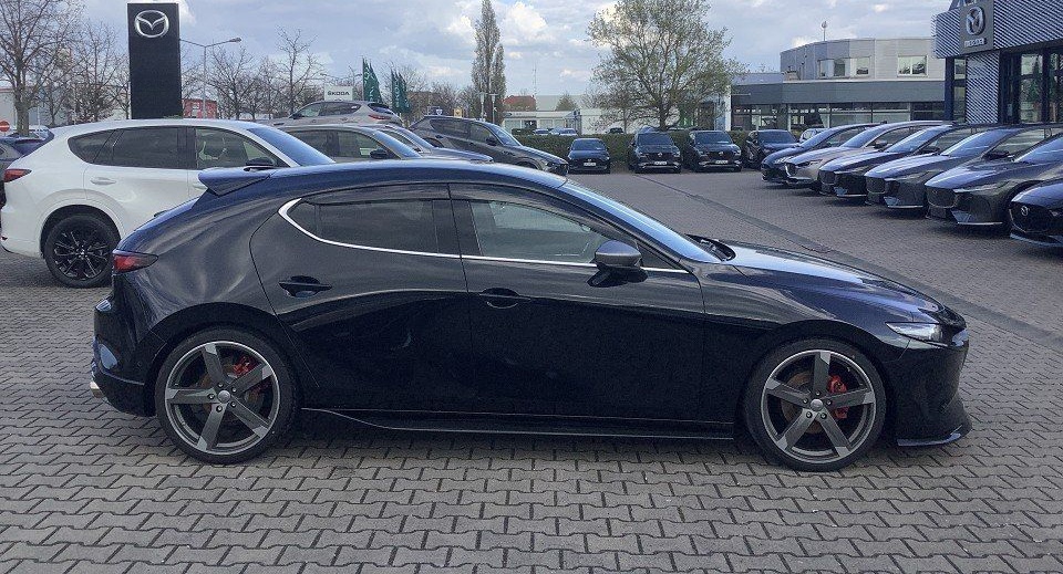 Mazda 3 2.0 X  Selection Performance Sport-Paket foto 3