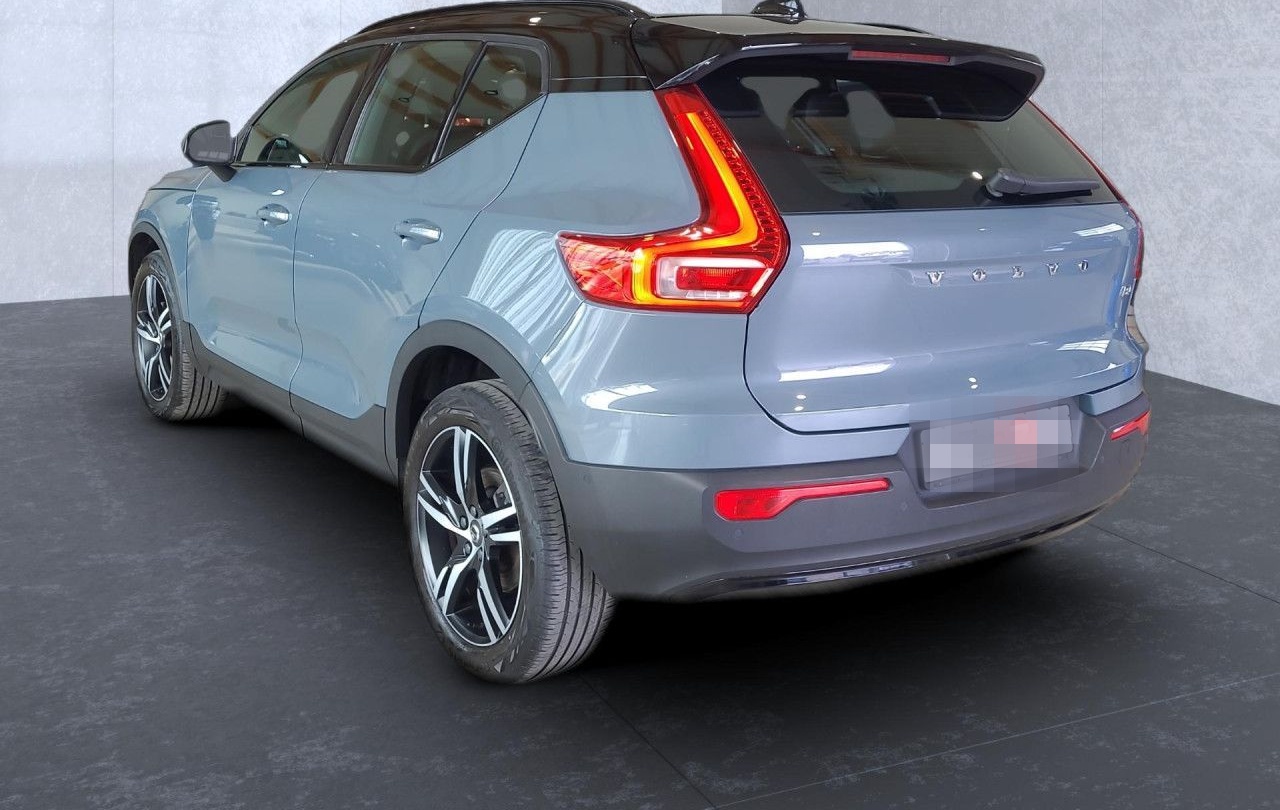 Volvo XC 40 R Design 2WD Bluetooth Navi LED Vollleder foto 3