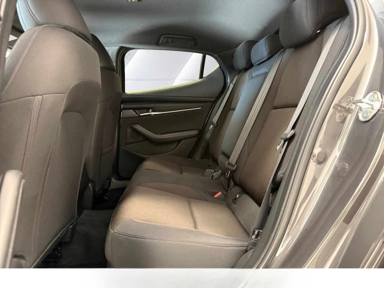 Mazda 3 5 HB 2.5L e-Skyactive G AT Exclusive-Line Navi foto 8