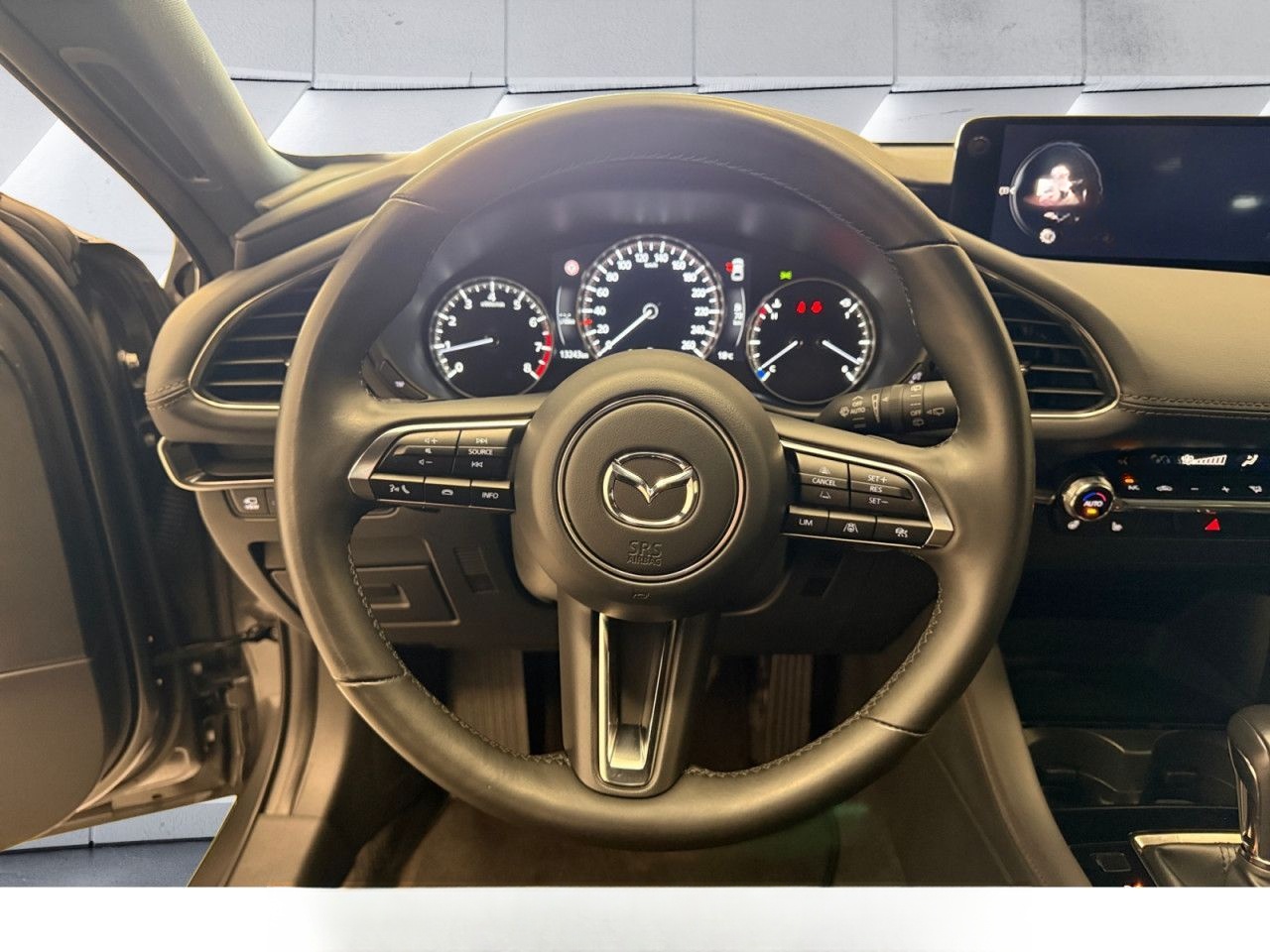 Mazda 3 5 HB 2.5L e-Skyactive G AT Exclusive-Line Navi foto 10