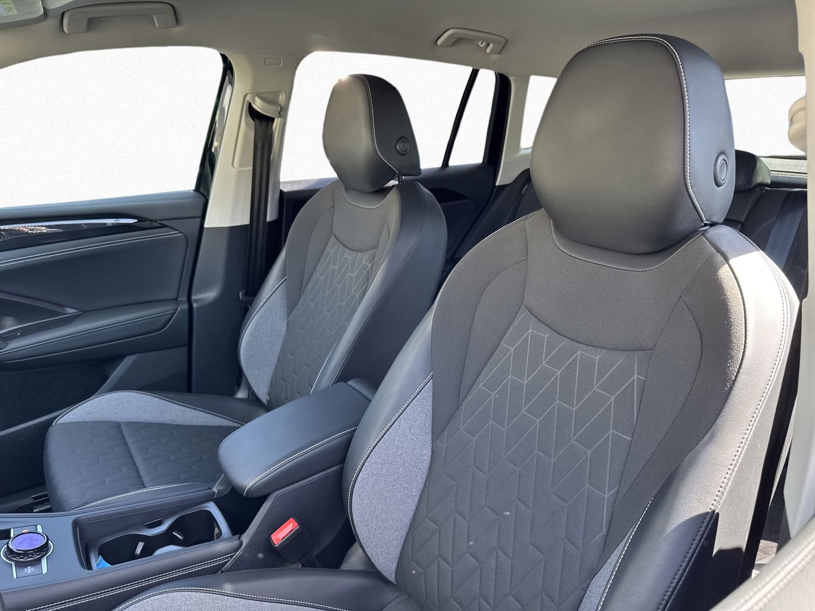 Volkswagen Tiguan Life 2.0 TDI 7-DSG NAVI KLIMA AHK KAMERA foto 11