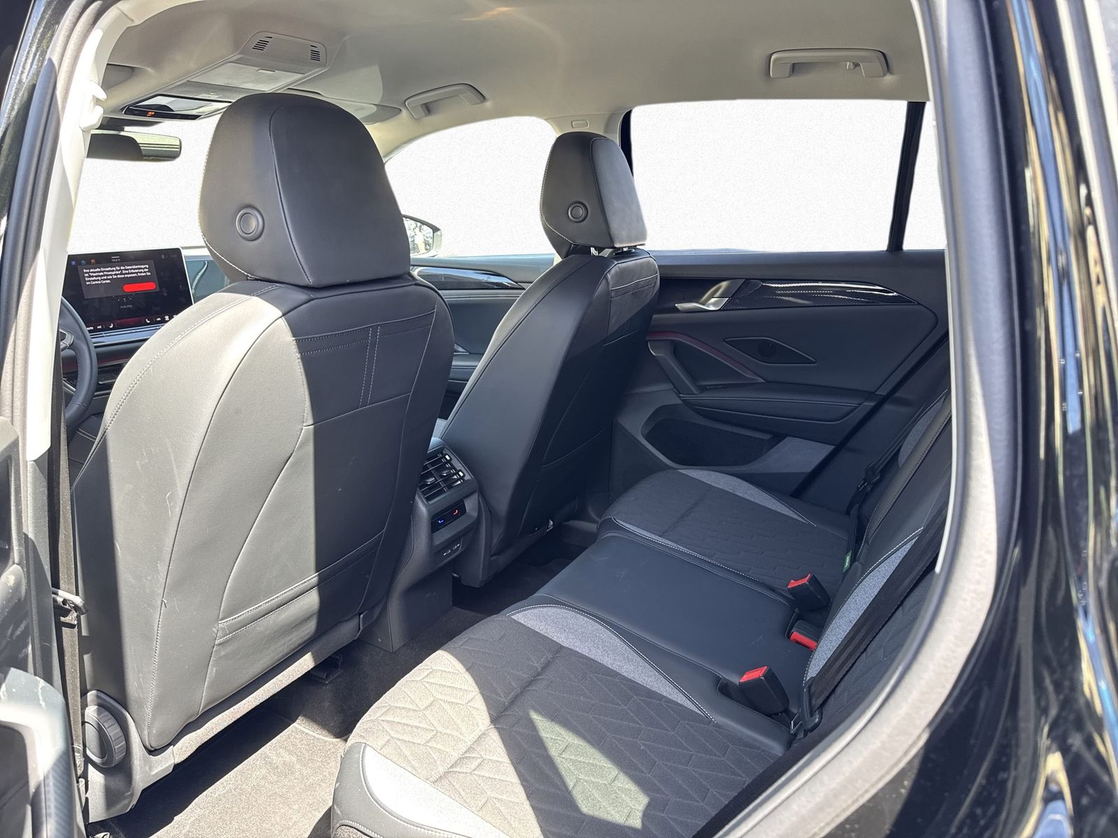 Volkswagen Tiguan Life 2.0 TDI 7-DSG NAVI KLIMA AHK KAMERA foto 14