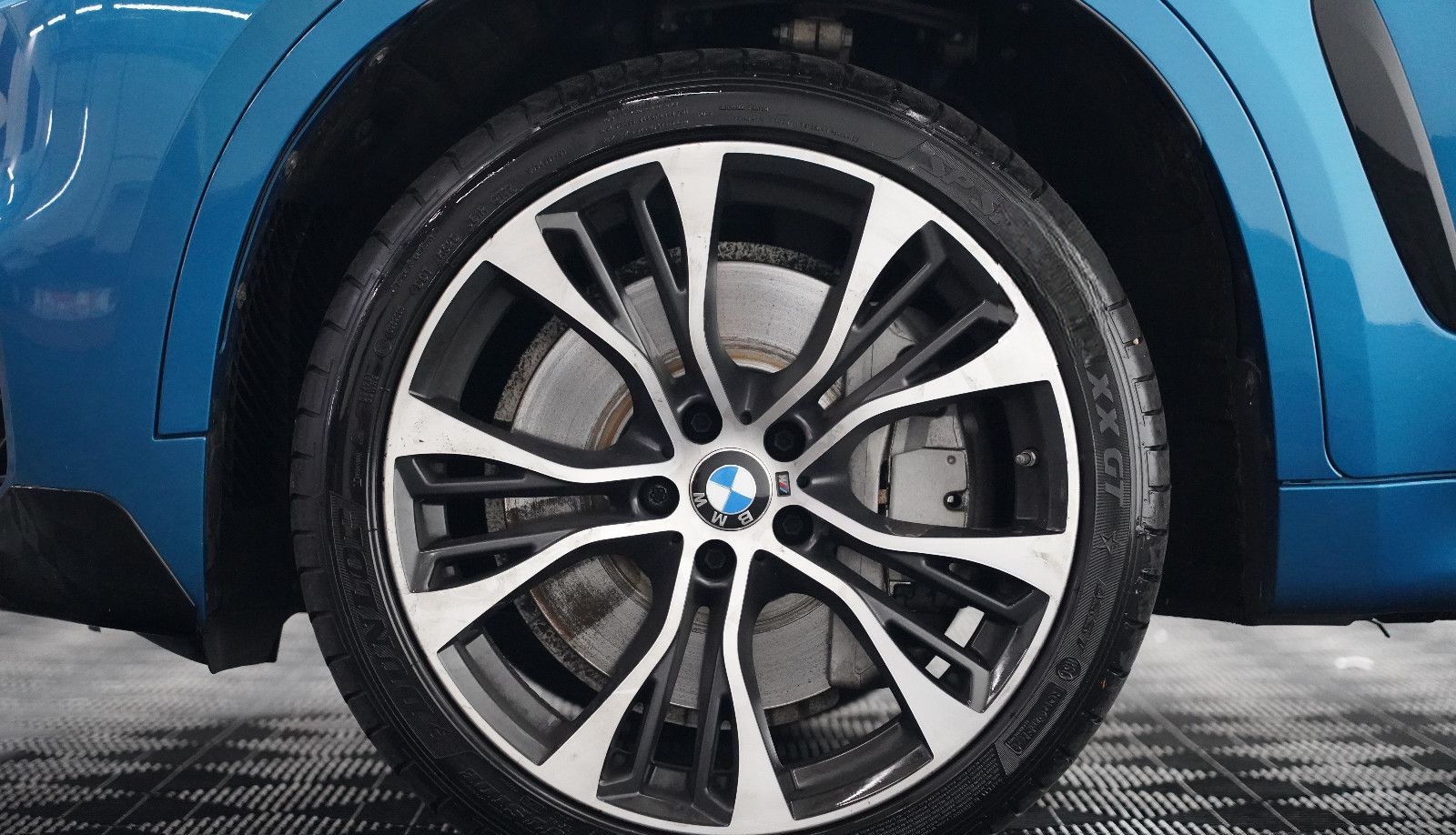 BMW X6 M50d H&K LED Memory AHK Kamera ACC Alcantara foto 15