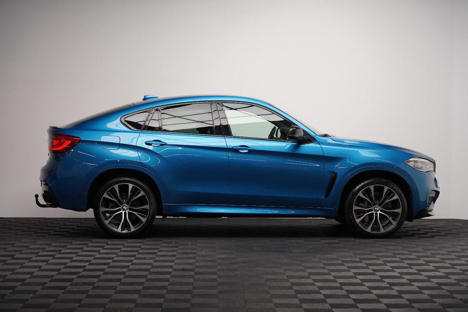 BMW X6 M50d H&K LED Memory AHK Kamera ACC Alcantara foto 4