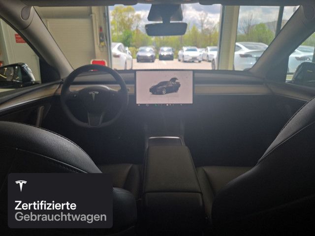 Tesla Model Y Rear-Wheel Drive foto 14