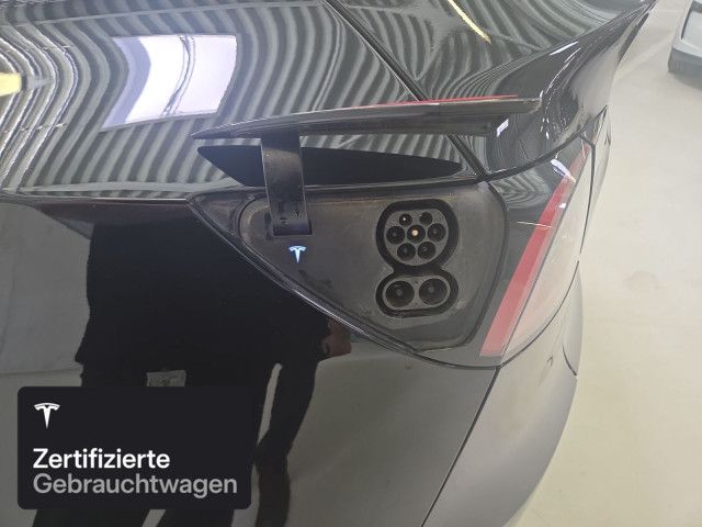 Tesla Model Y Rear-Wheel Drive foto 19