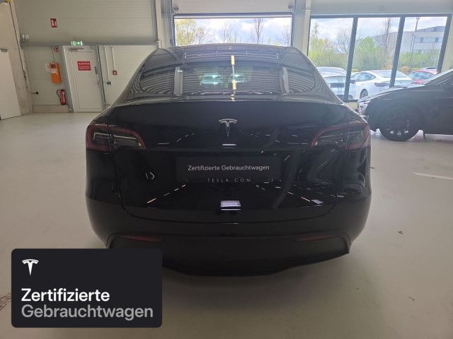 Tesla Model Y Rear-Wheel Drive foto 6