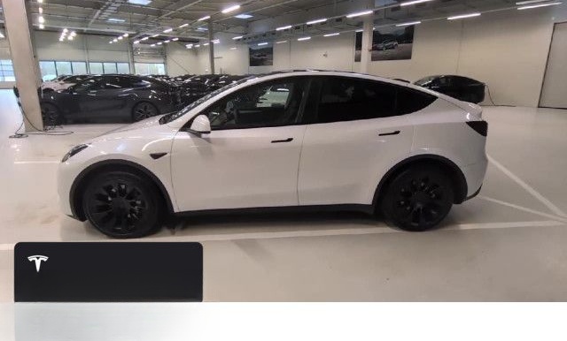 Tesla Model Y Long Range AWD foto 13