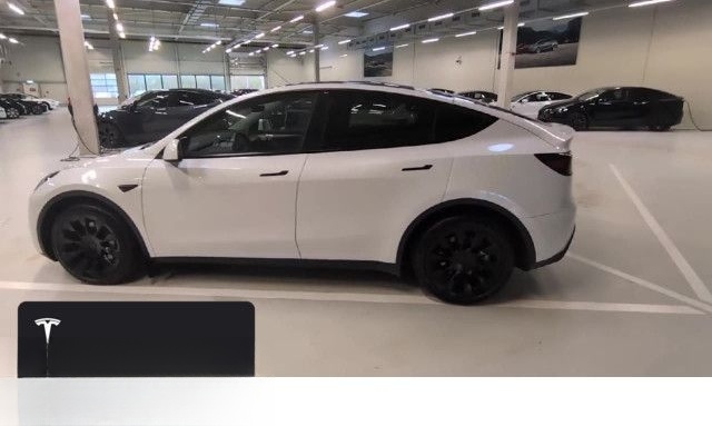 Tesla Model Y Long Range AWD foto 14