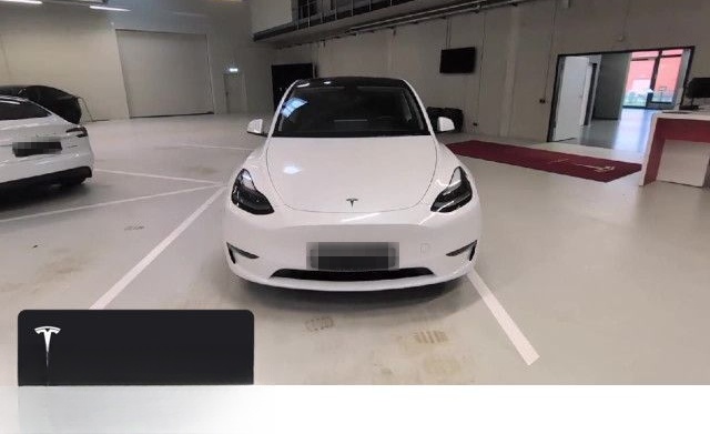 Tesla Model Y Long Range AWD foto 7