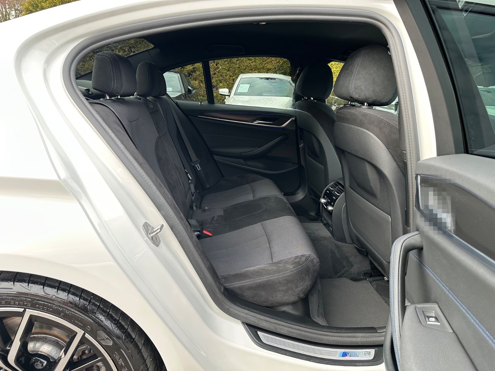 BMW 530d SAG M-Sportpaket Navi Laser Head-Up Kamera foto 13