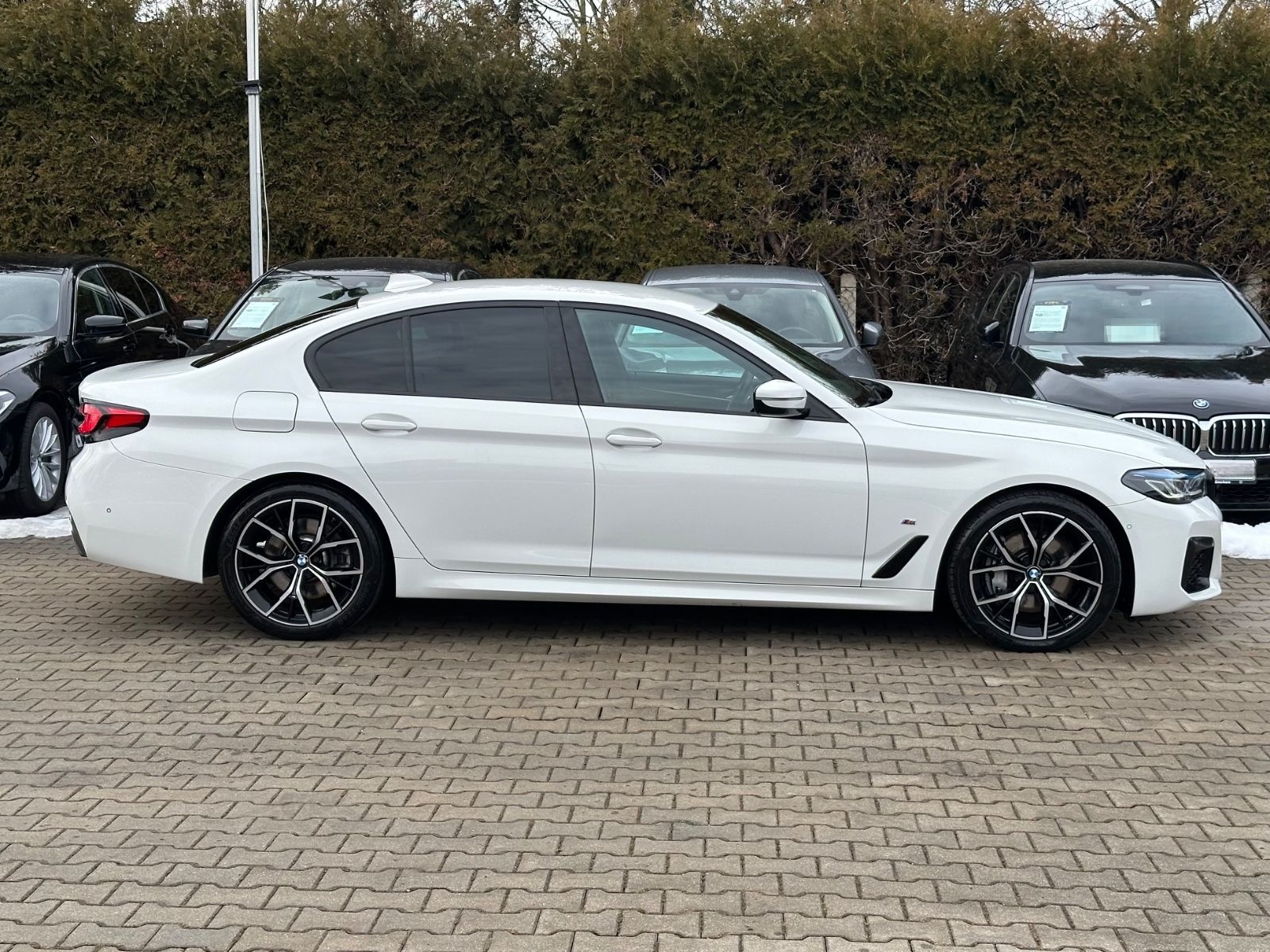 BMW 530d SAG M-Sportpaket Navi Laser Head-Up Kamera foto 16