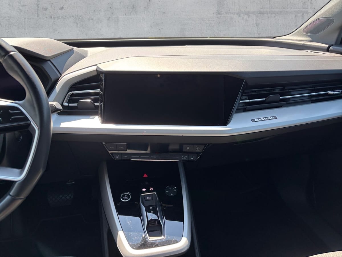 Audi Q4 e-tron 45 QU LED+NAVI+RFK+ACC+SHZ+20"LM foto 11