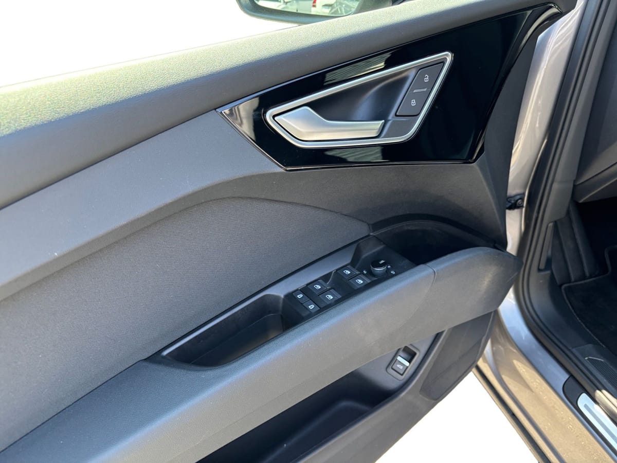 Audi Q4 e-tron 45 QU LED+NAVI+RFK+ACC+SHZ+20"LM foto 15