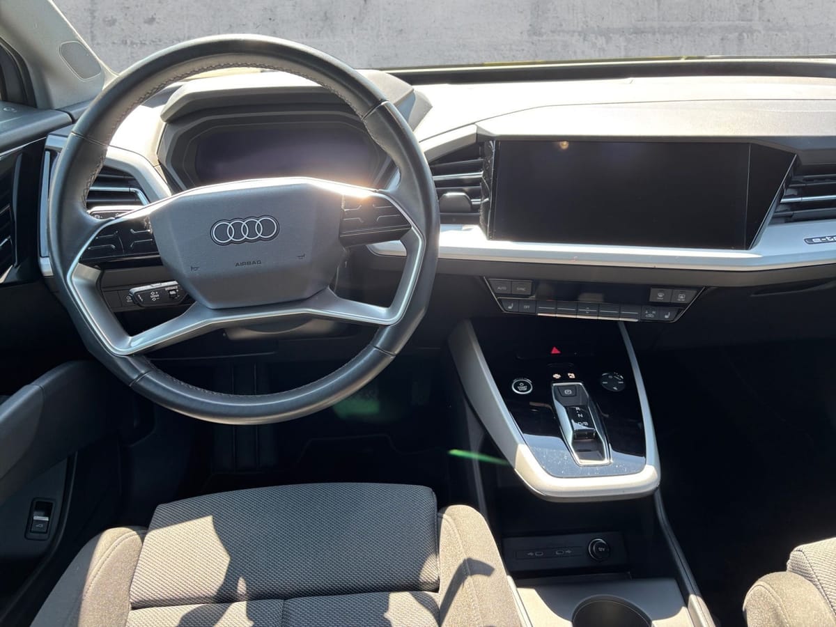 Audi Q4 e-tron 45 QU LED+NAVI+RFK+ACC+SHZ+20"LM foto 9