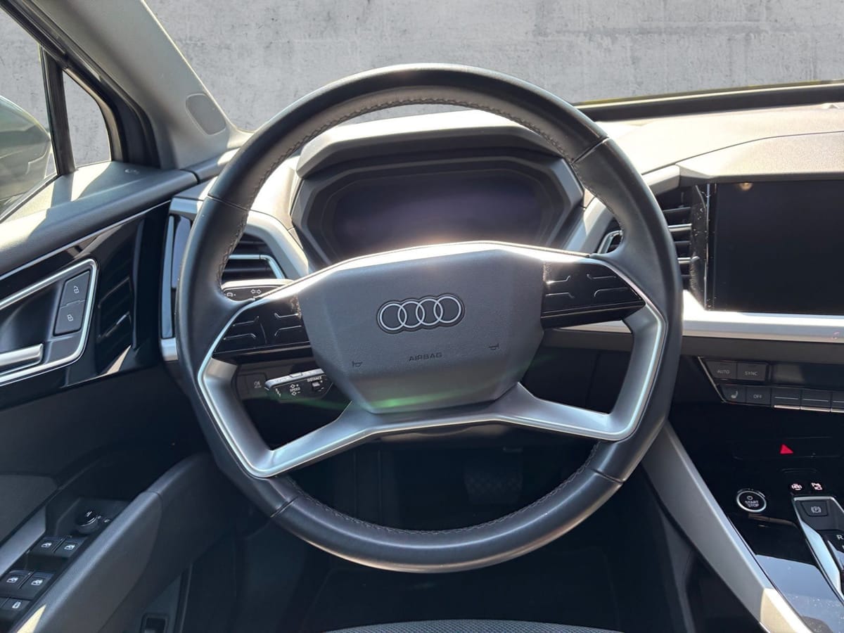 Audi Q4 e-tron 45 QU LED+NAVI+RFK+ACC+SHZ+20"LM foto 10