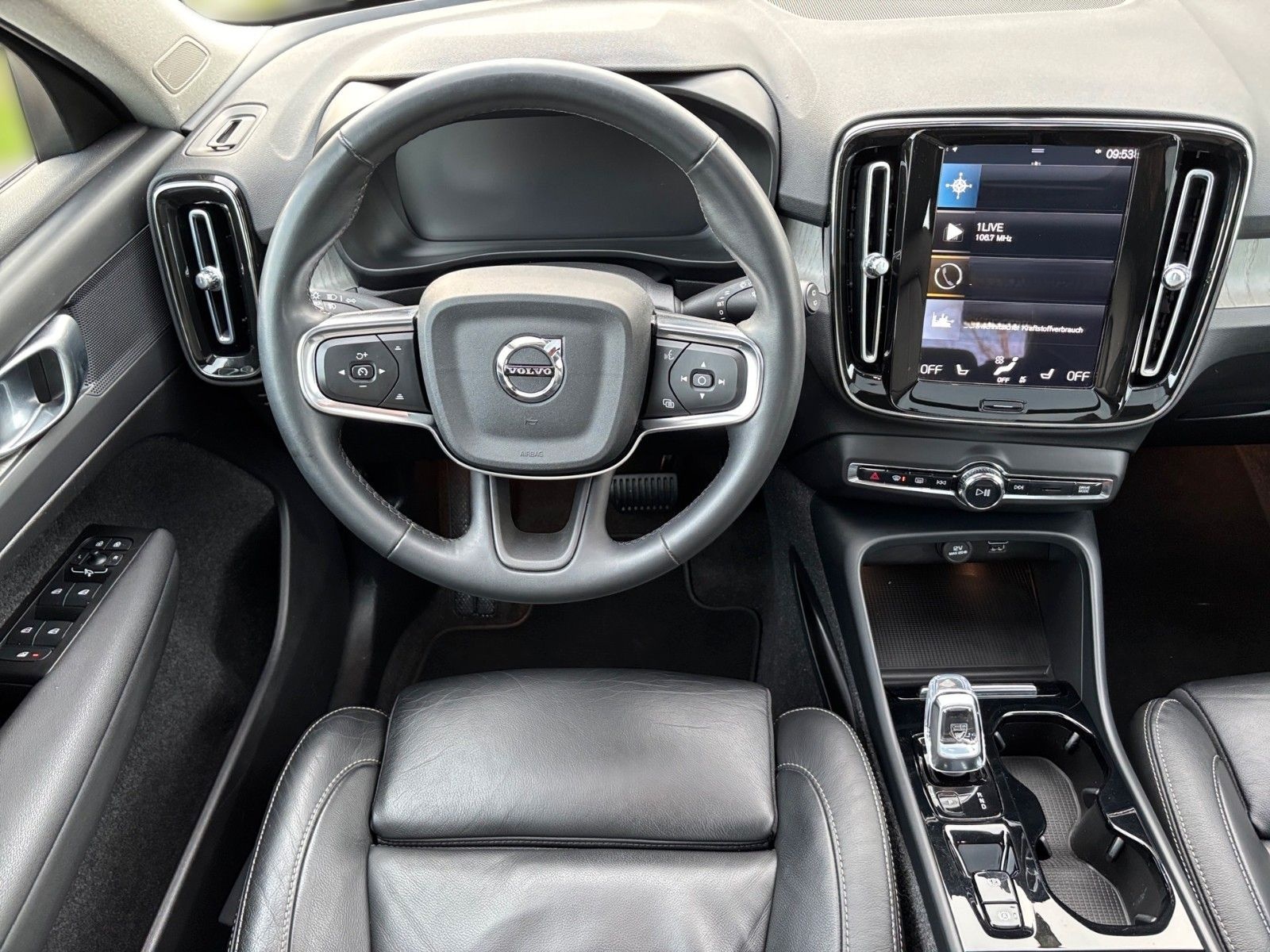 Volvo XC 40 Inscription/Leder/Navi/SHZ/LED/Panorama foto 15