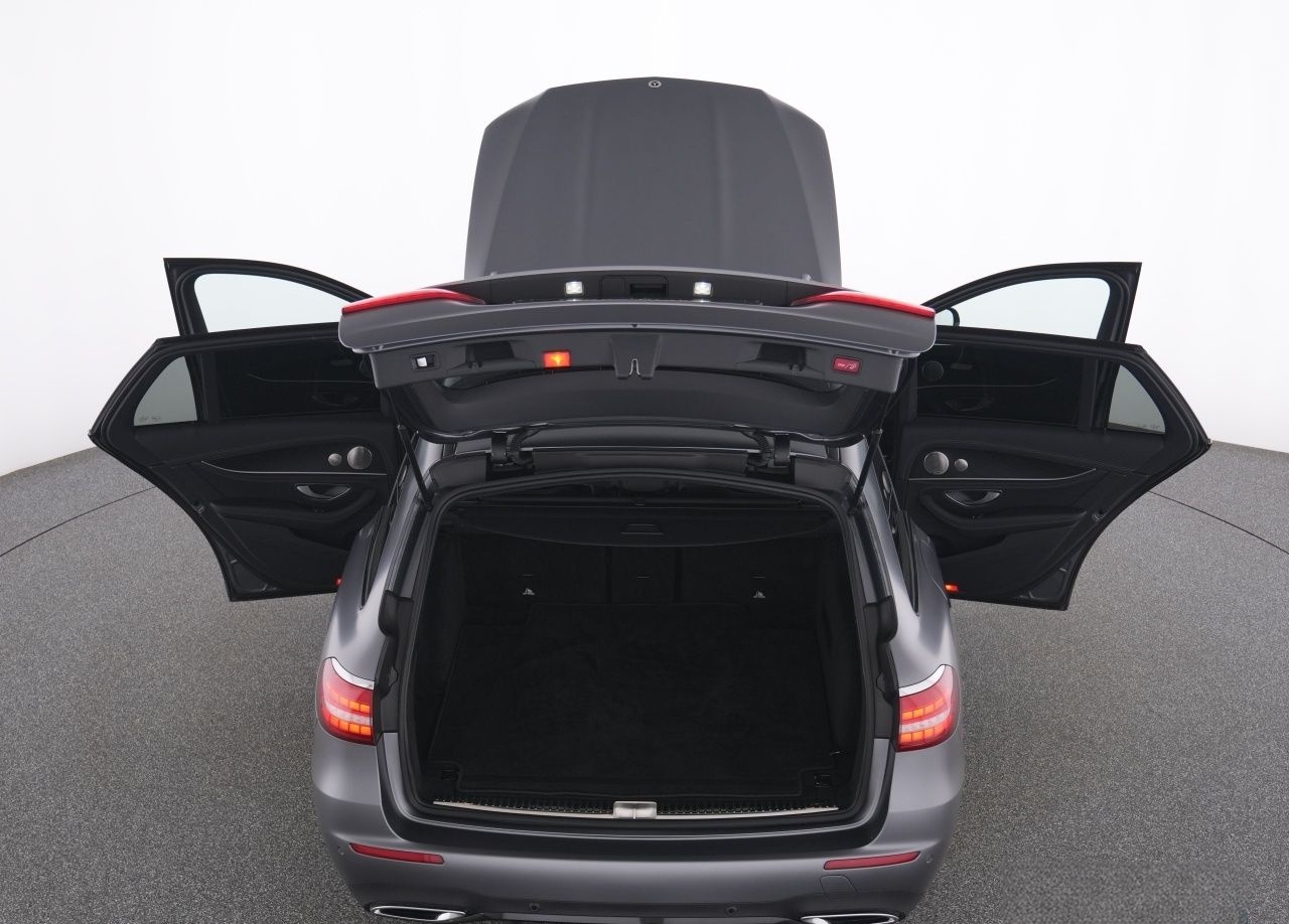 Mercedes-Benz E 200 T AMG+MBUXHighEnd+Pano+Burm+MBeam+AHK+360° foto 14