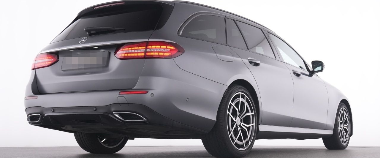 Mercedes-Benz E 200 T AMG+MBUXHighEnd+Pano+Burm+MBeam+AHK+360° foto 8