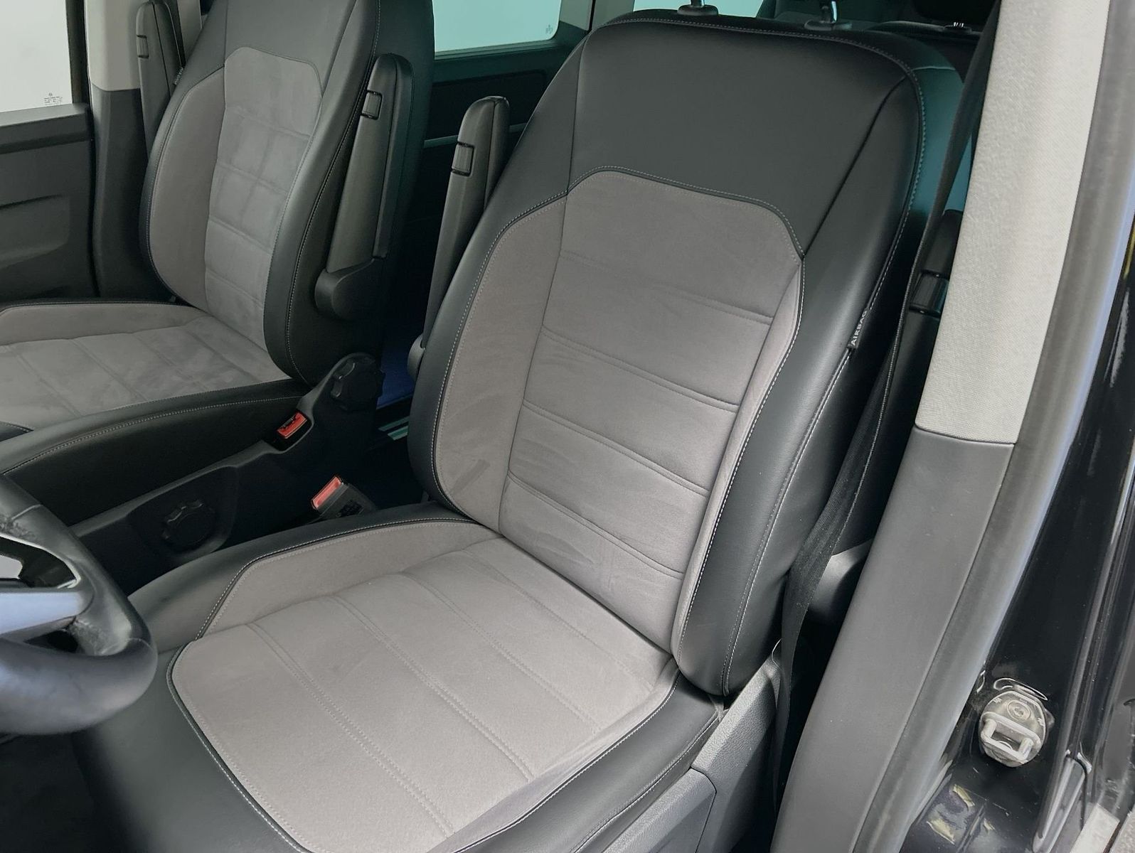 Volkswagen T6.1 Multivan 2.0 TDI DSG Generation Six foto 11