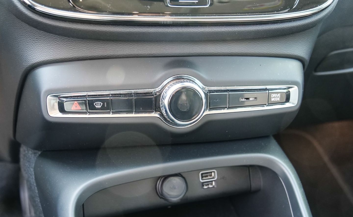 Volvo XC40 Momentum Pro 2WD T3 EU6d Navi Digitales Coc foto 12