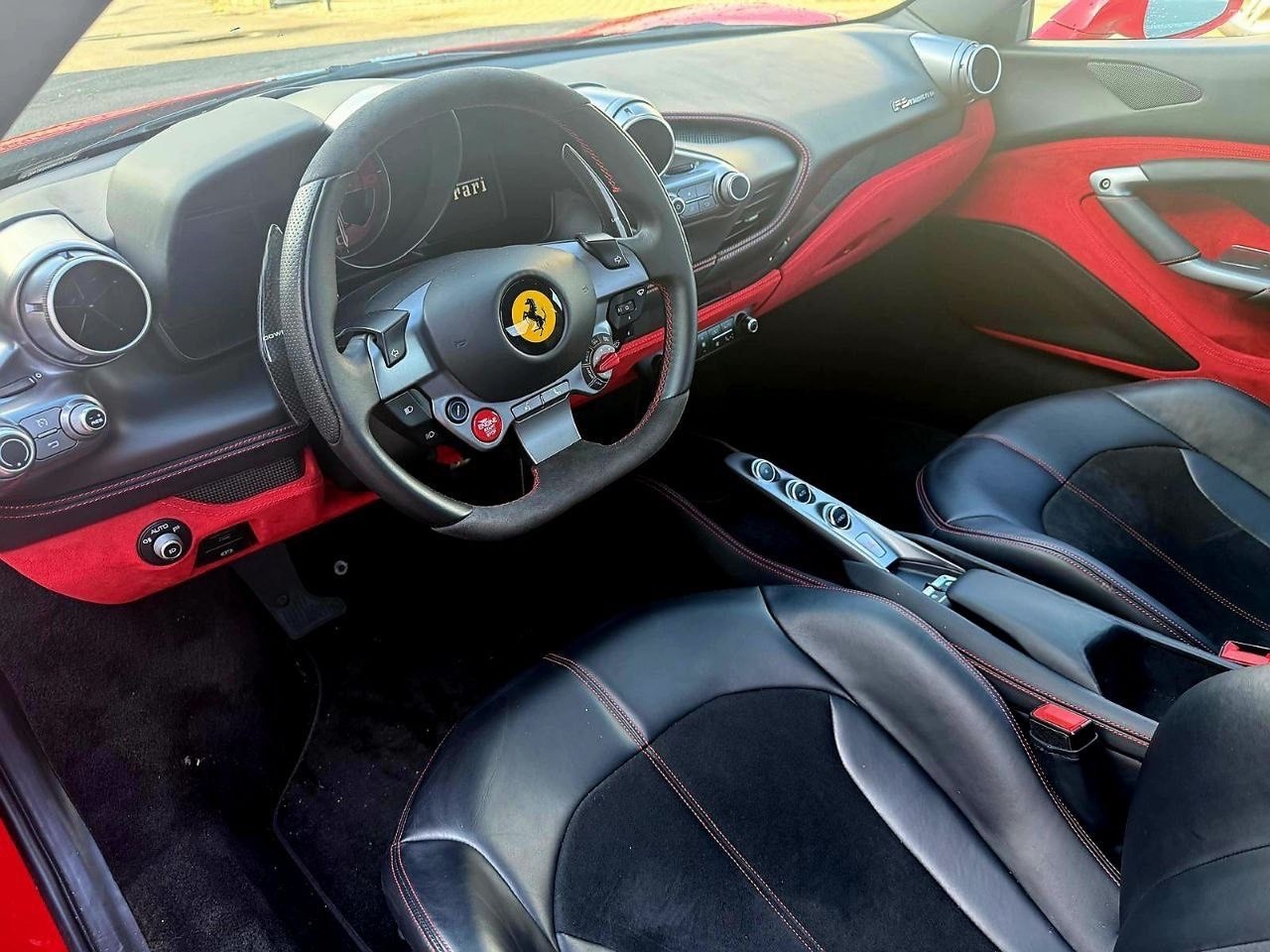 Ferrari F8 Tributo Coupé DCT foto 15