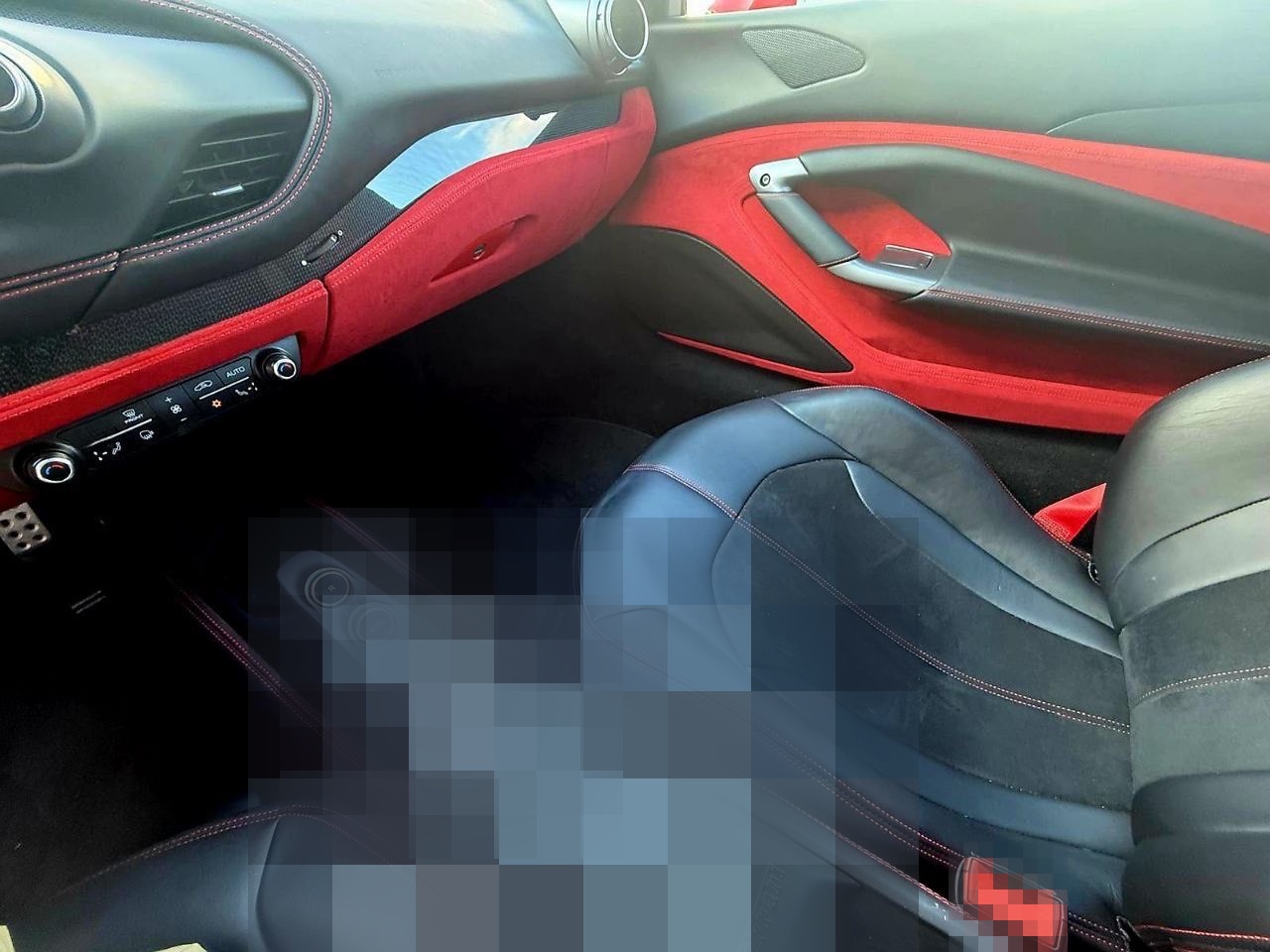 Ferrari F8 Tributo Coupé DCT foto 18