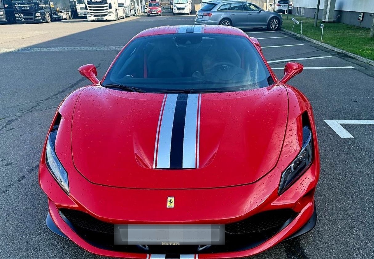Ferrari F8 Tributo Coupé DCT foto 4