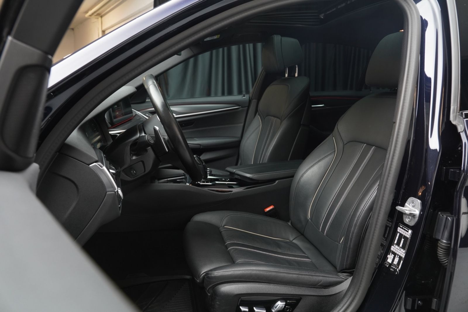 BMW 530d xD MSport GSD*Laser*AHK*Komfortzugang*Kamer foto 13