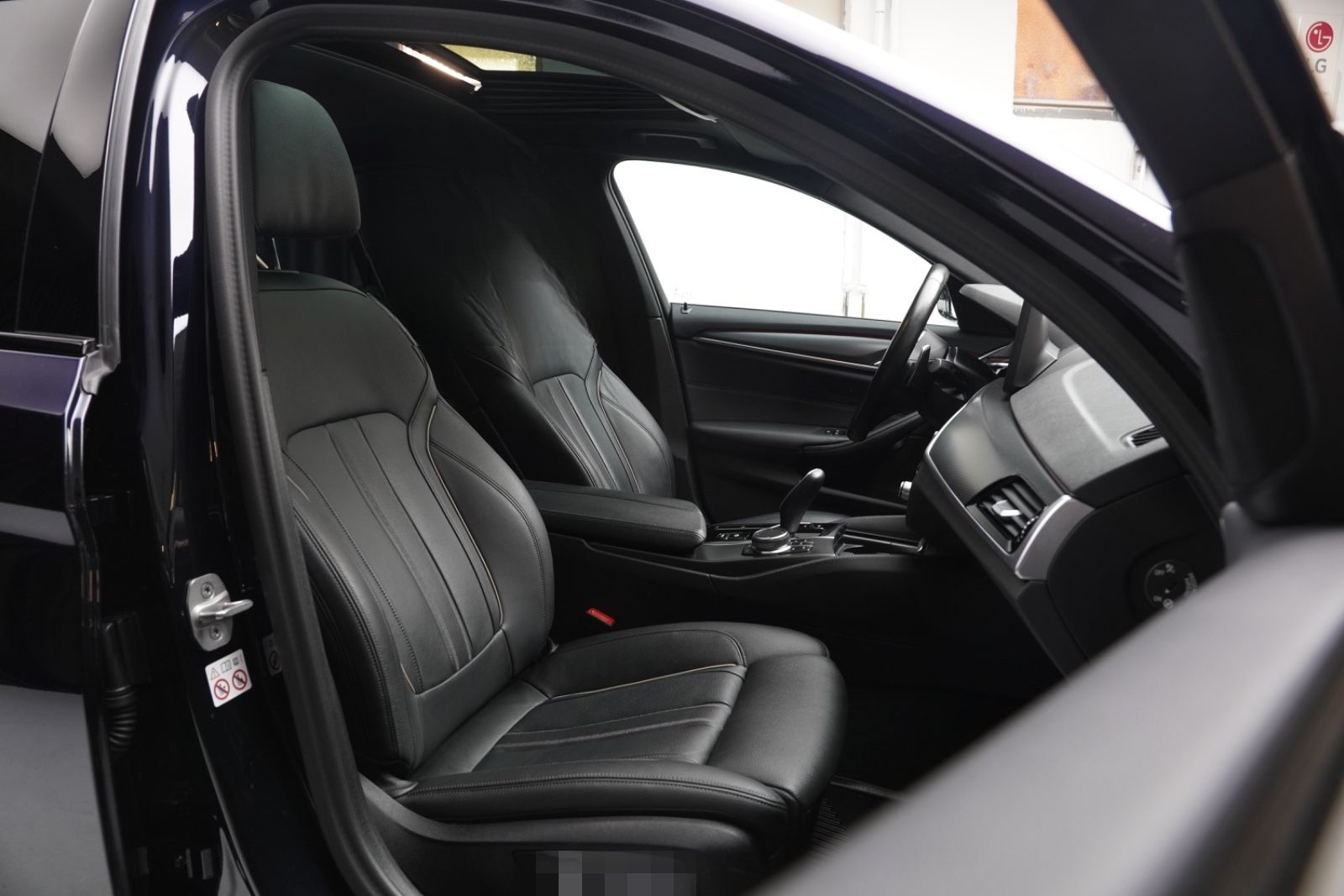 BMW 530d xD MSport GSD*Laser*AHK*Komfortzugang*Kamer foto 17