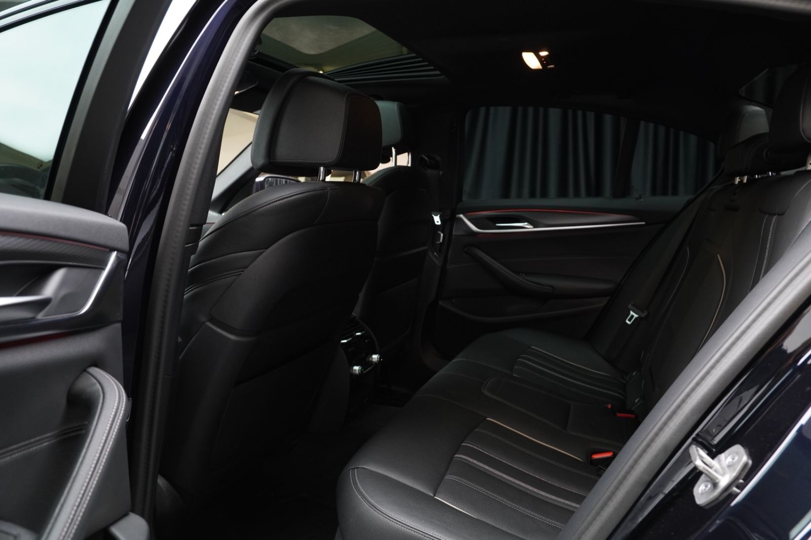 BMW 530d xD MSport GSD*Laser*AHK*Komfortzugang*Kamer foto 18