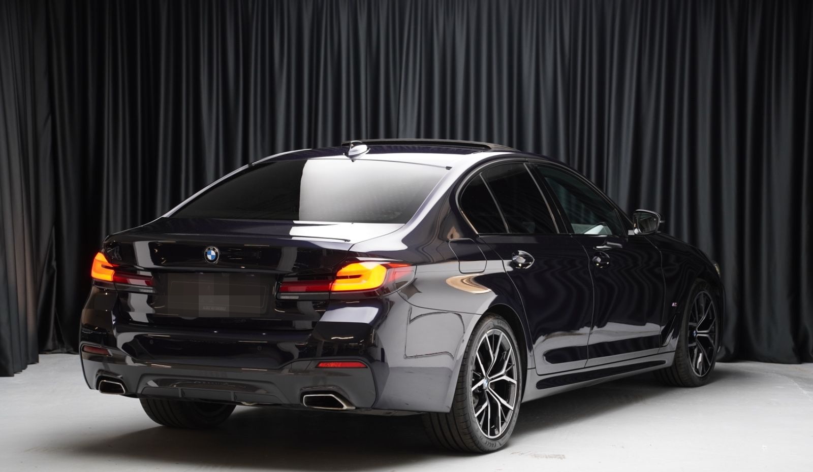 BMW 530d xD MSport GSD*Laser*AHK*Komfortzugang*Kamer foto 7
