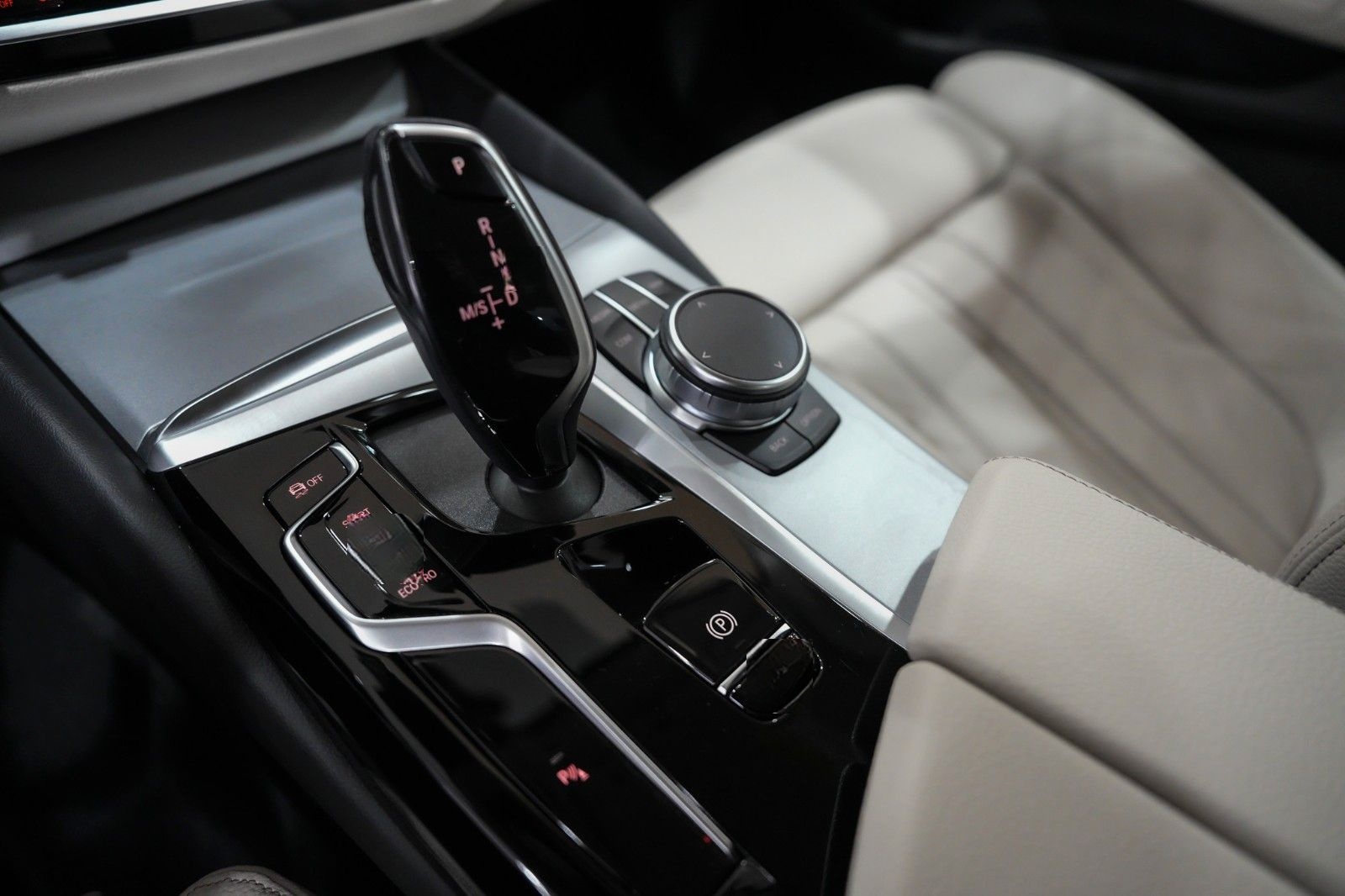BMW 540d Lim. xDrive*LIVE-COCKPIT*LEDER*NAVI*LED*1HD foto 21