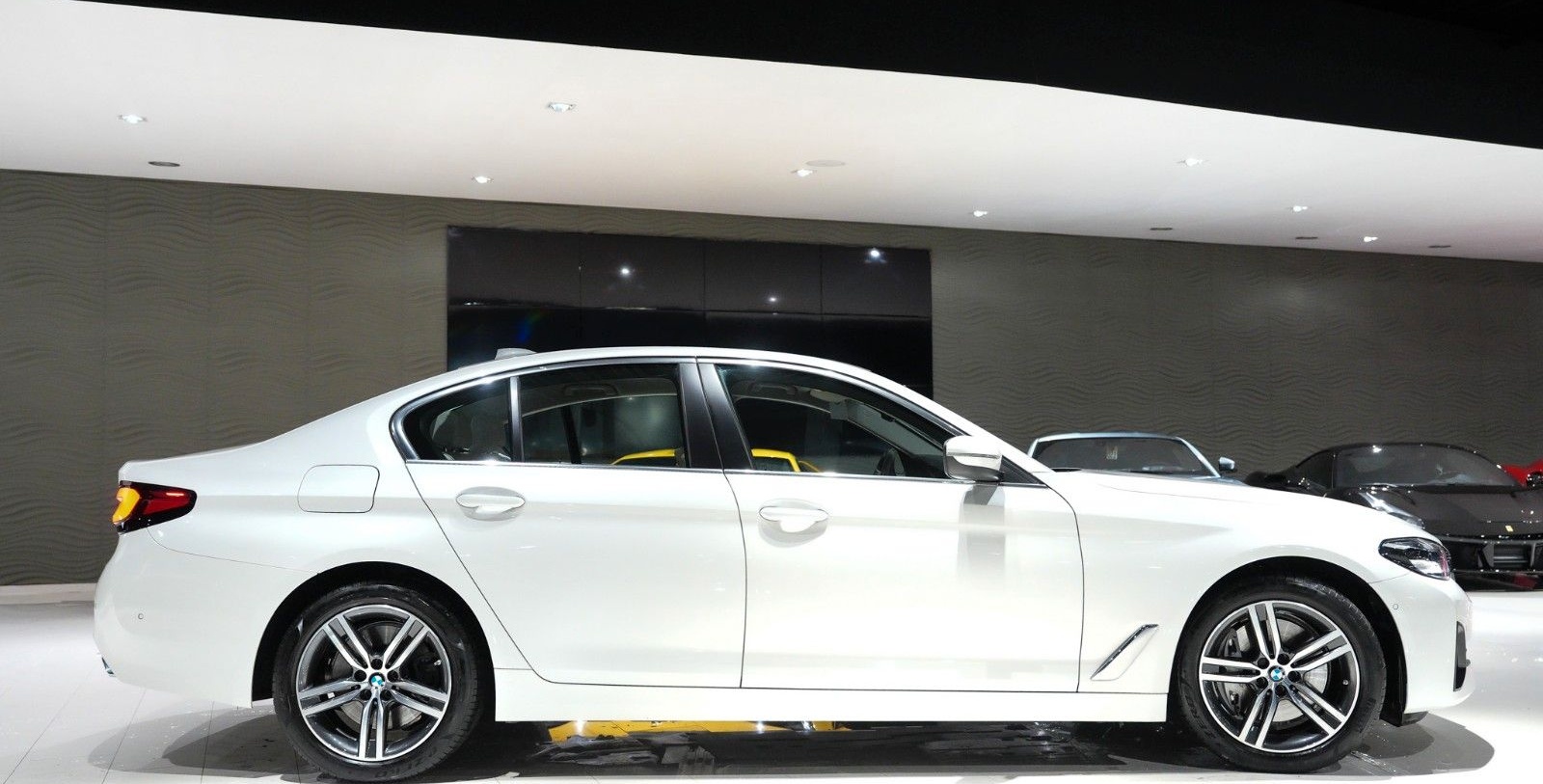 BMW 540d Lim. xDrive*LIVE-COCKPIT*LEDER*NAVI*LED*1HD foto 7
