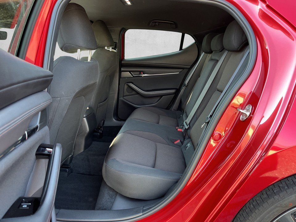 Mazda 3 2.0L e-SKYACTIV G 150ps foto 9