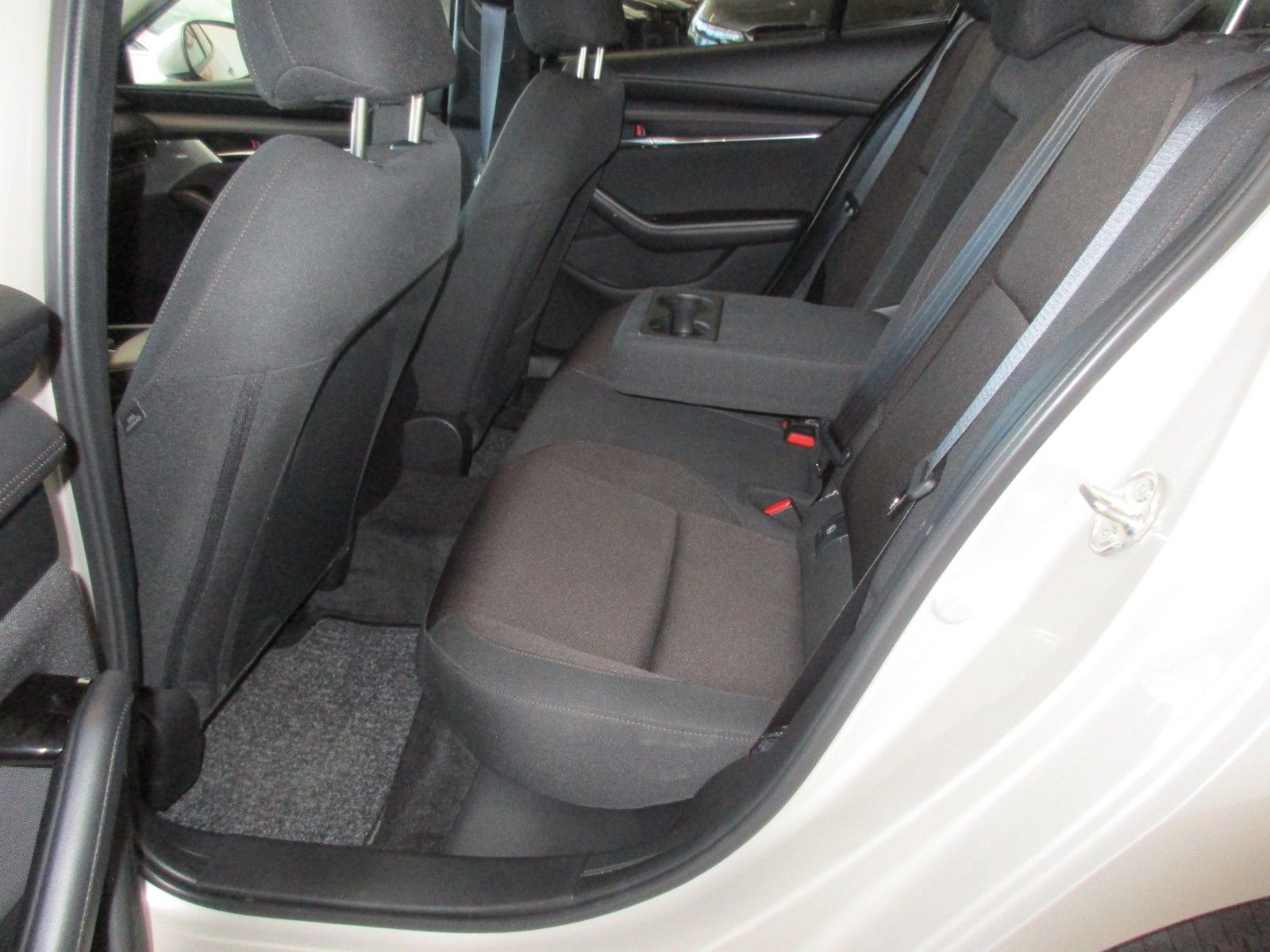 Mazda 3 e-SKYACTIV G 150 Drive Exclusive/Limo foto 8
