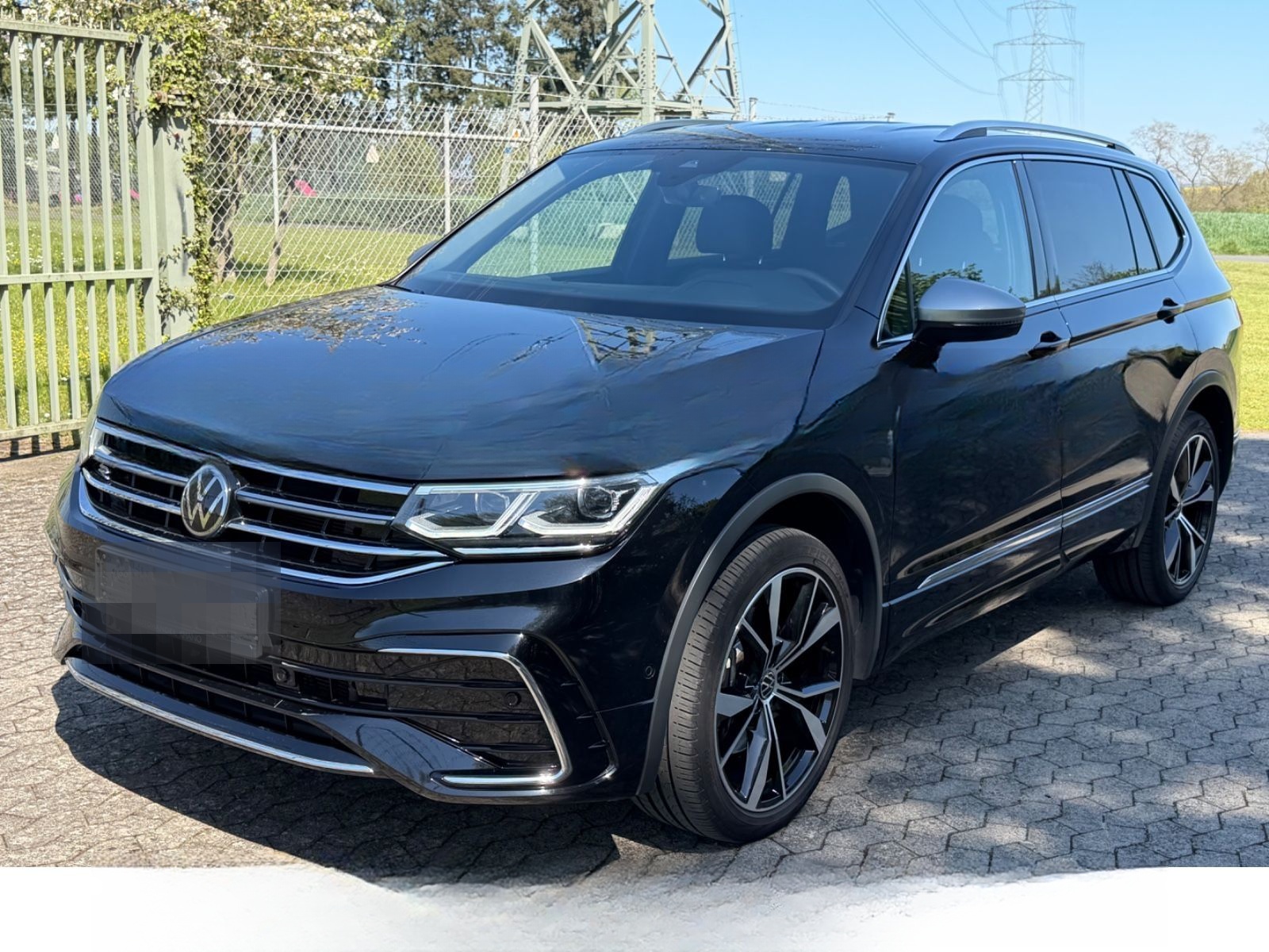 Volkswagen Tiguan Allspace R-Line 4Motion 7-SITZER-MATRIX foto 2