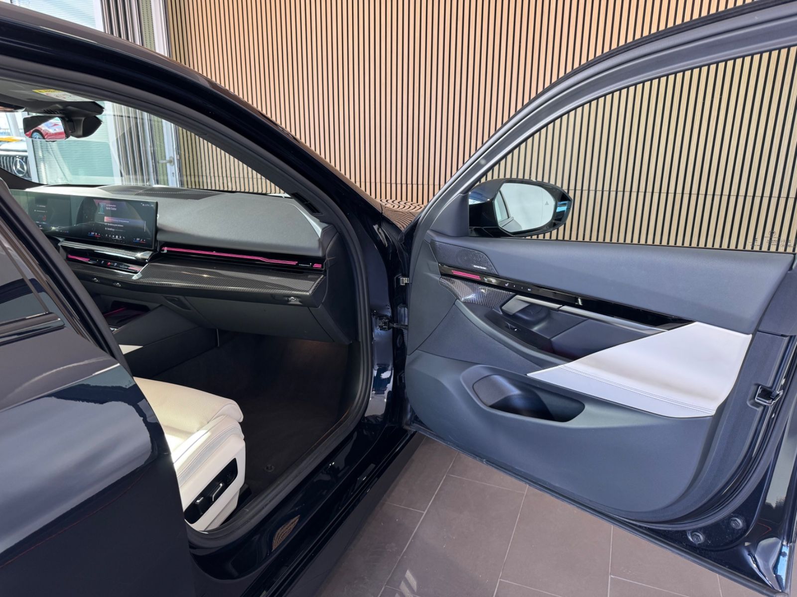 BMW 520d Limousine *M-Sport-PRO/PANO/H&K/ACC/HUD/DE* foto 13