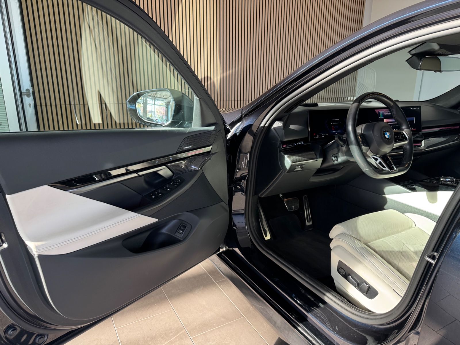 BMW 520d Limousine *M-Sport-PRO/PANO/H&K/ACC/HUD/DE* foto 9