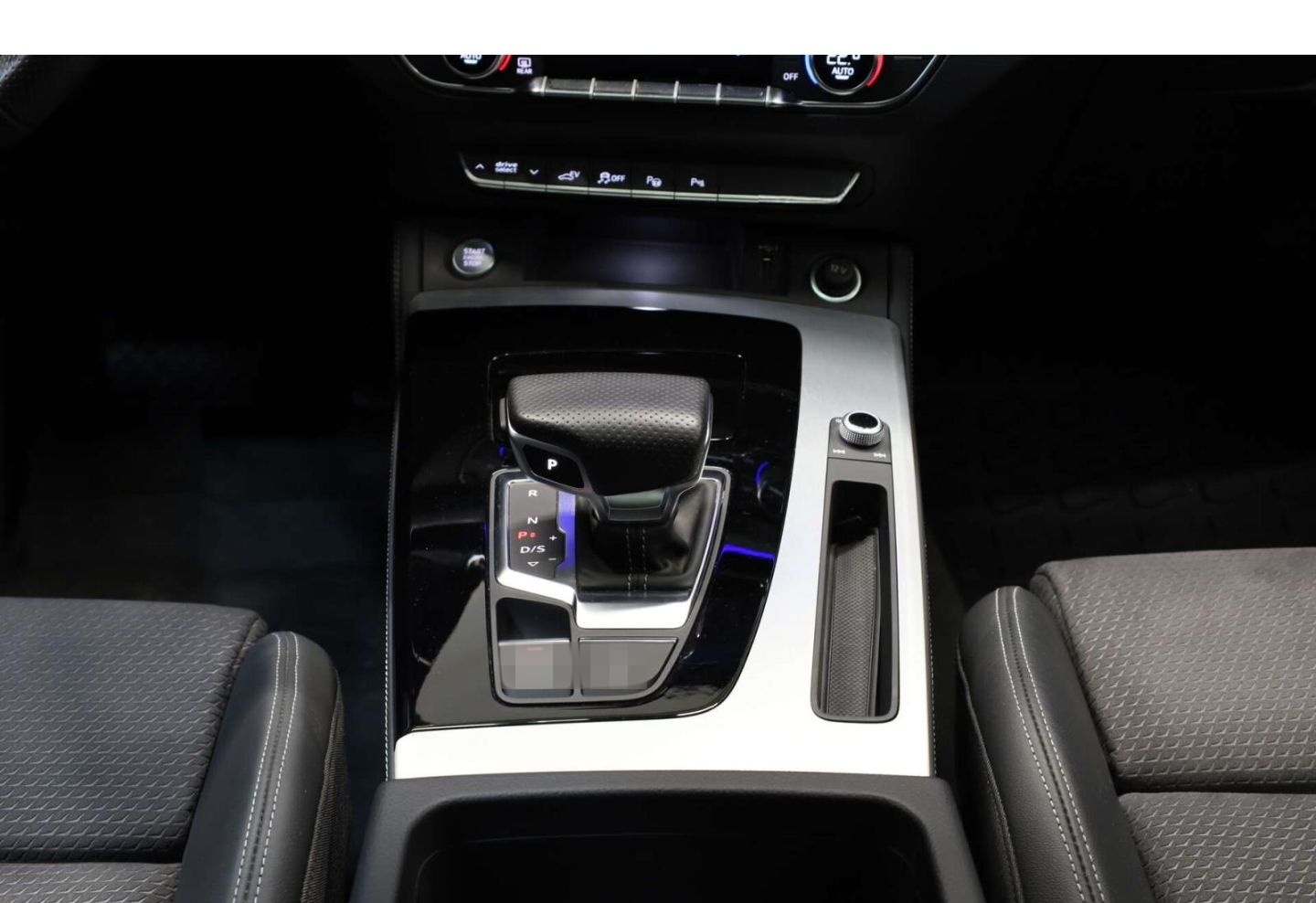 Audi Q5 55 TFSI e quattro foto 19