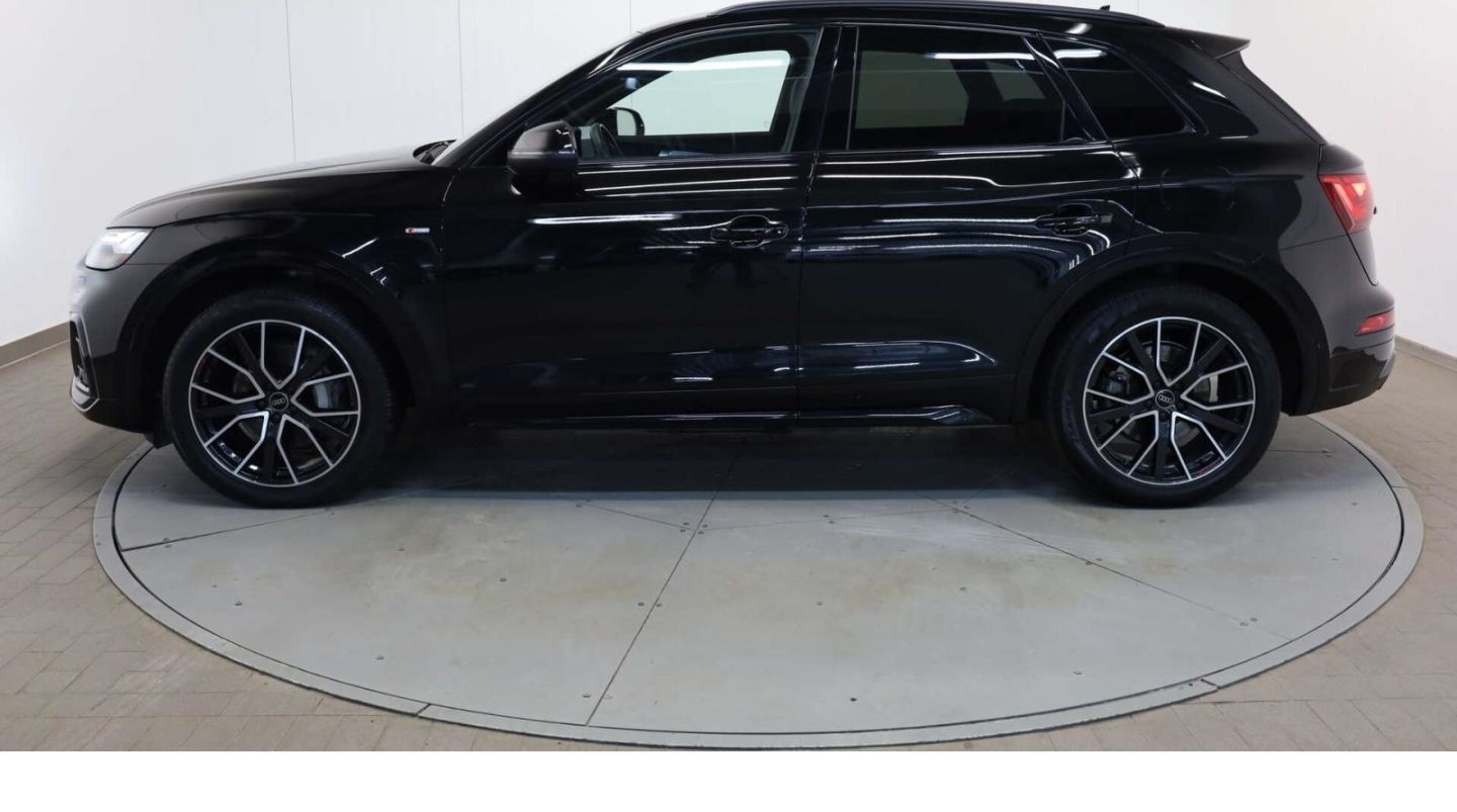 Audi Q5 55 TFSI e quattro foto 5