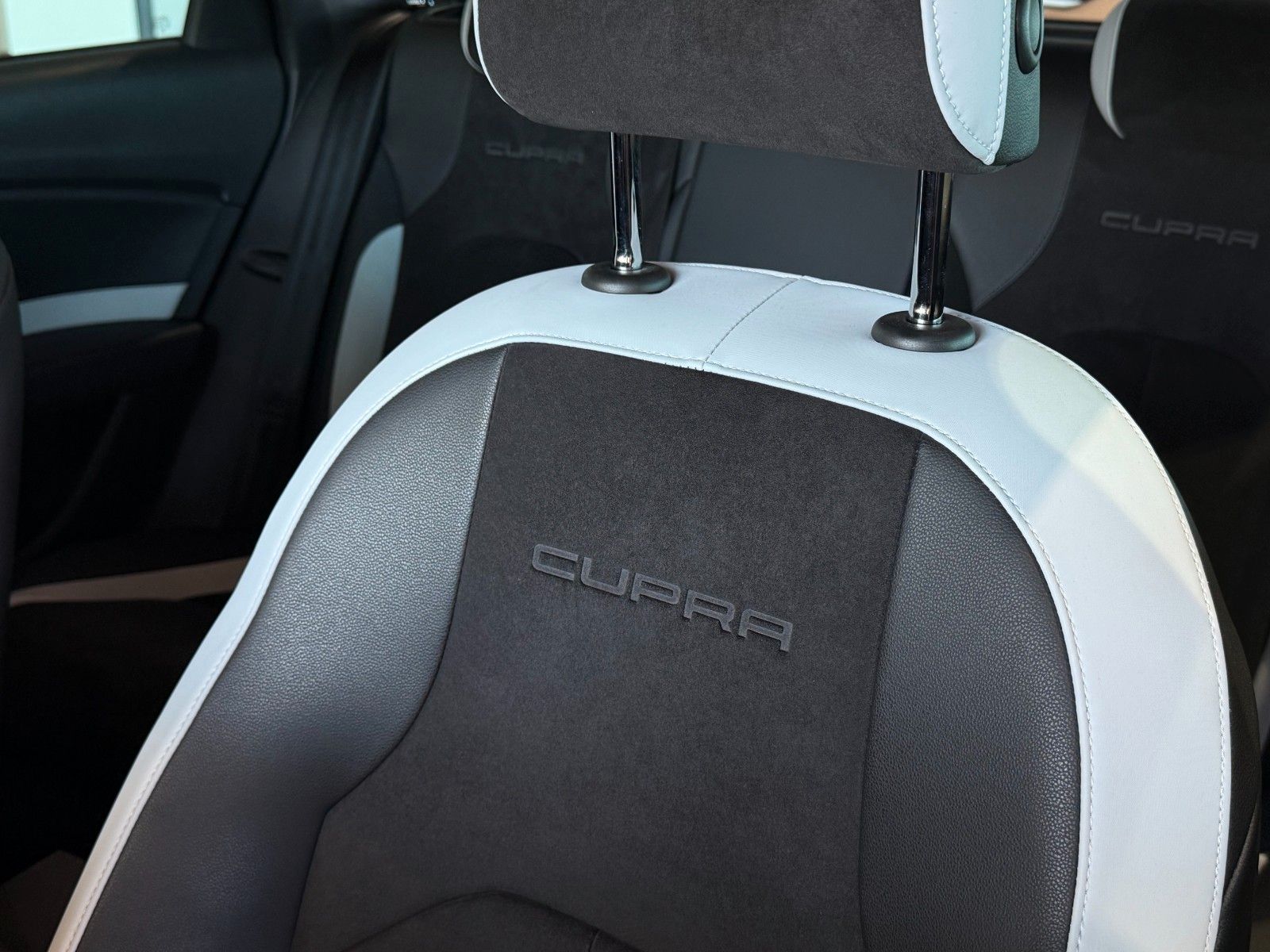 Seat Leon ST Cupra 290*Panorama*Soundsystem* foto 21