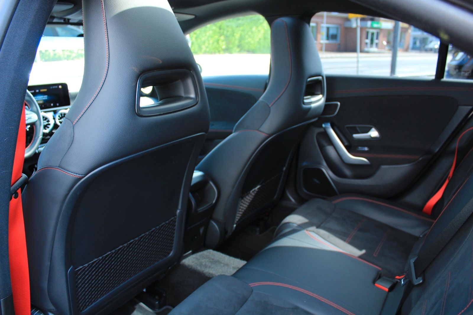 Mercedes-Benz CLA35 AMG 4MATIC+PANO+AMBIENTE+BURMESTER+NIGHT foto 19