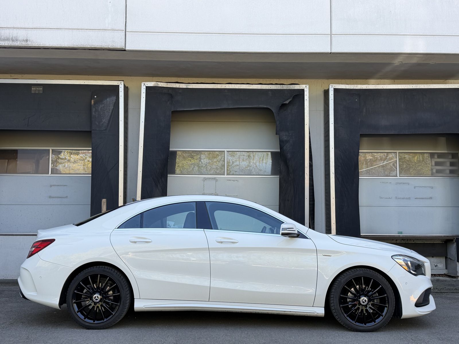 Mercedes-Benz CLA 200 Coupe AMG Edition LED Navi Pano RüKamera foto 7