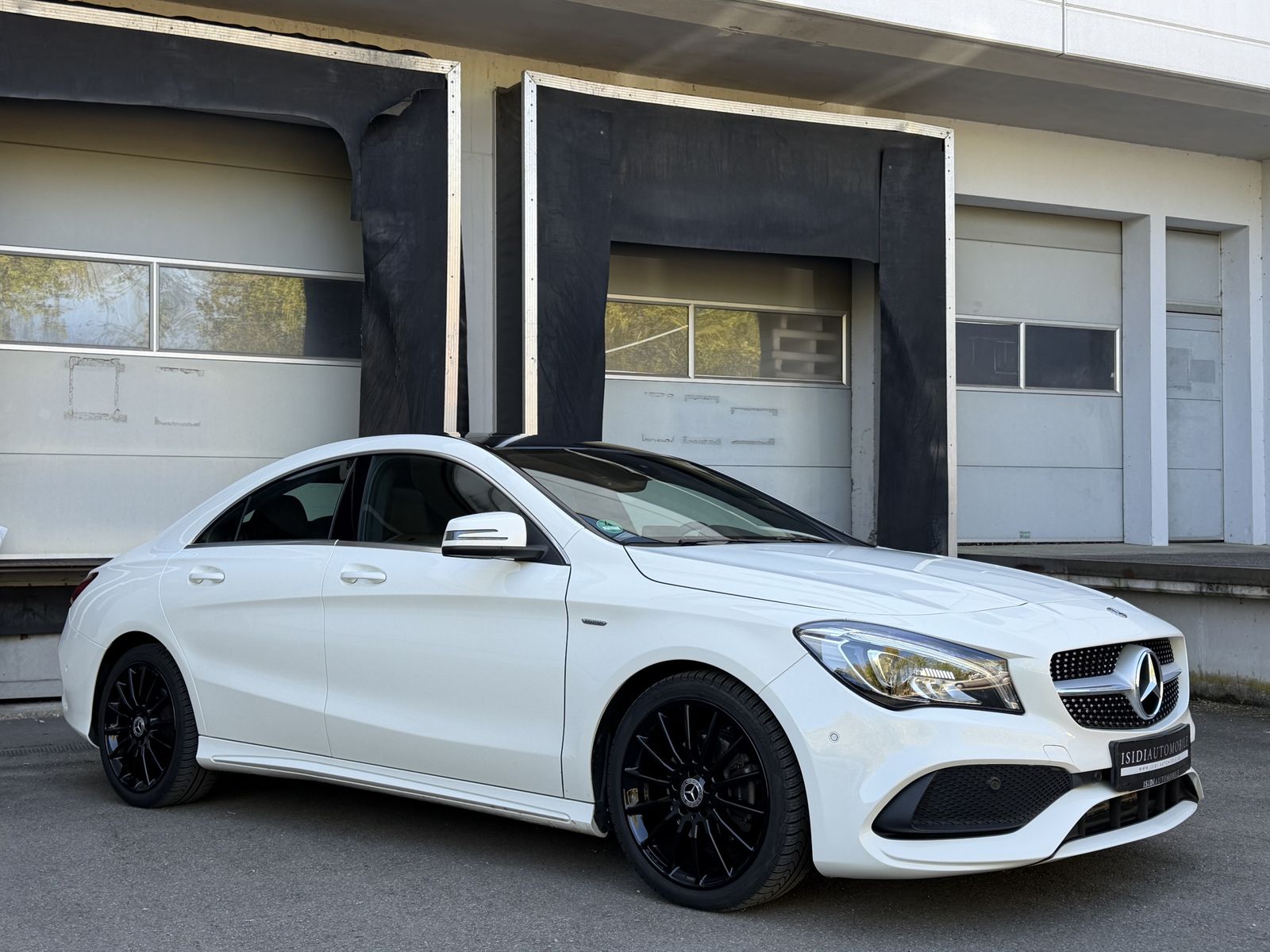 Mercedes-Benz CLA 200 Coupe AMG Edition LED Navi Pano RüKamera foto 8