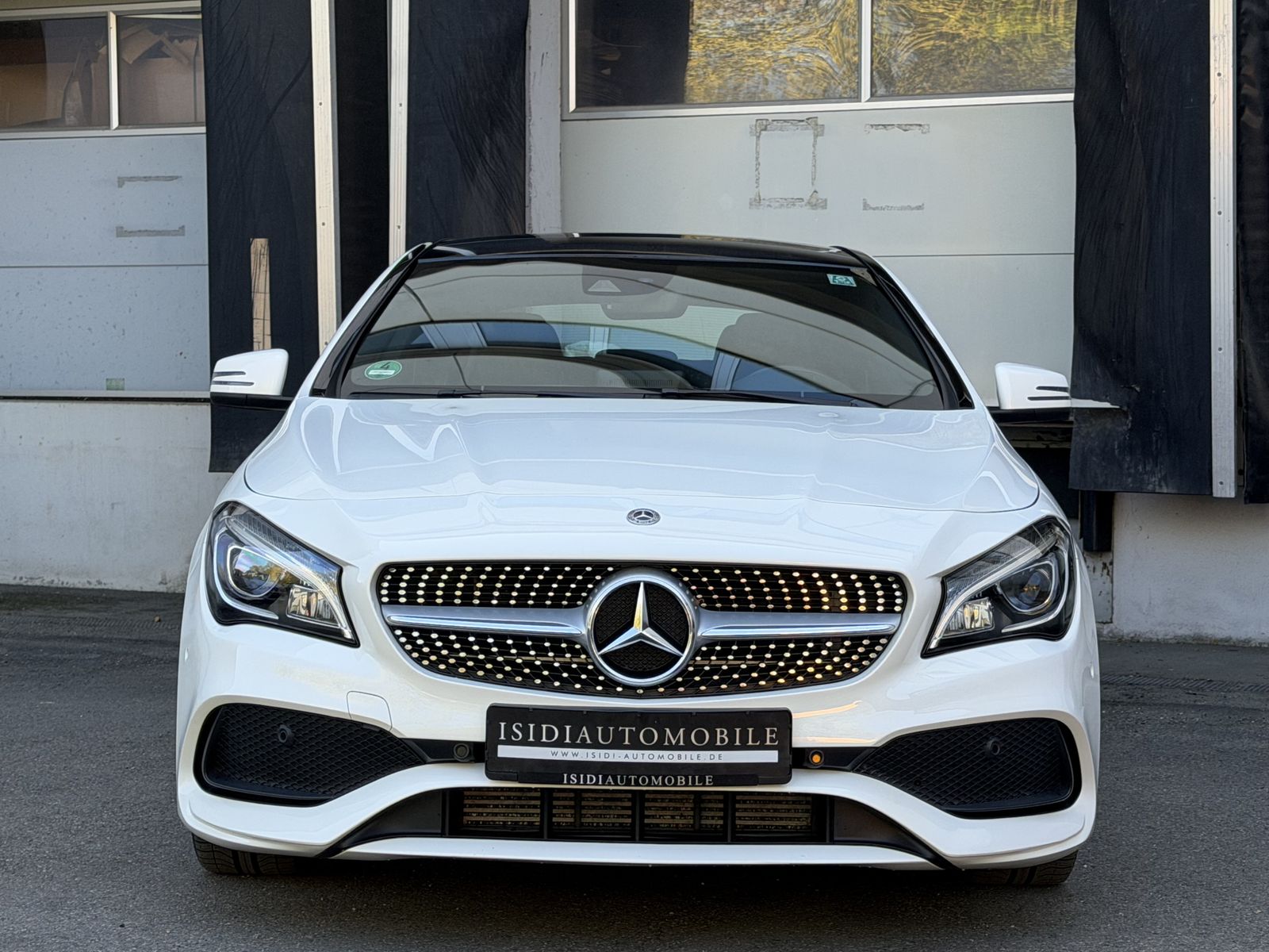 Mercedes-Benz CLA 200 Coupe AMG Edition LED Navi Pano RüKamera foto 10