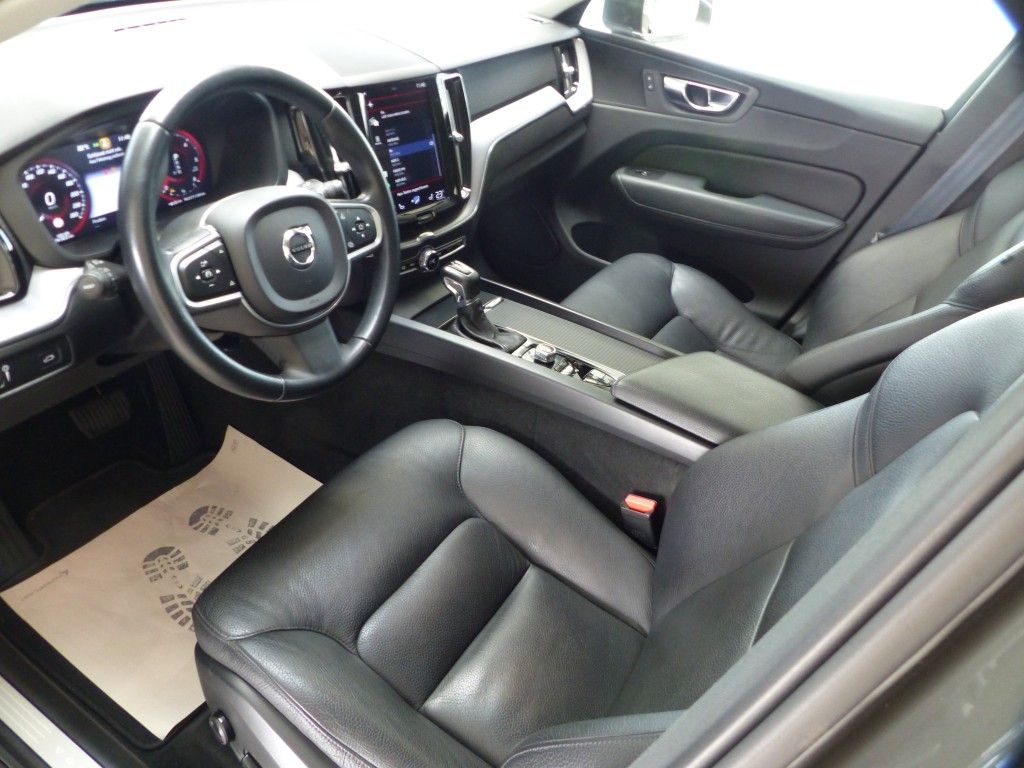 Volvo XC60 Momentum Pro 2WD Leder+AHK+LED+Cam+Sound foto 13