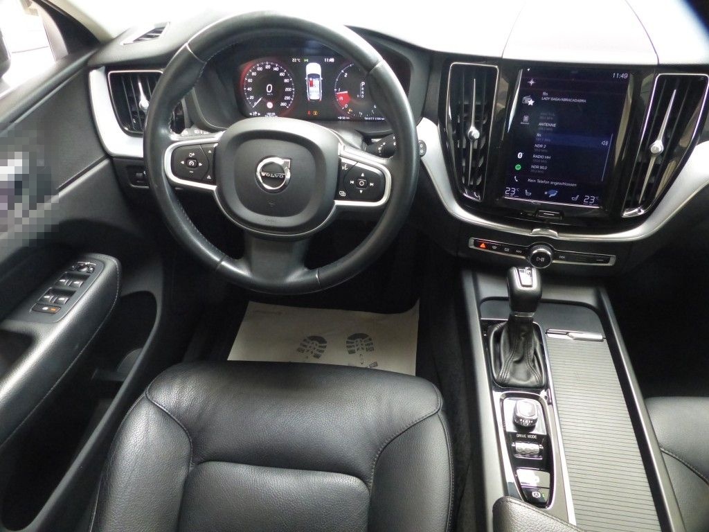 Volvo XC60 Momentum Pro 2WD Leder+AHK+LED+Cam+Sound foto 18