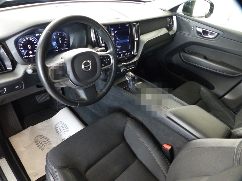 Volvo XC60 Momentum Pro 2WD Navi+LED+Harman+Totw+PDC foto 6
