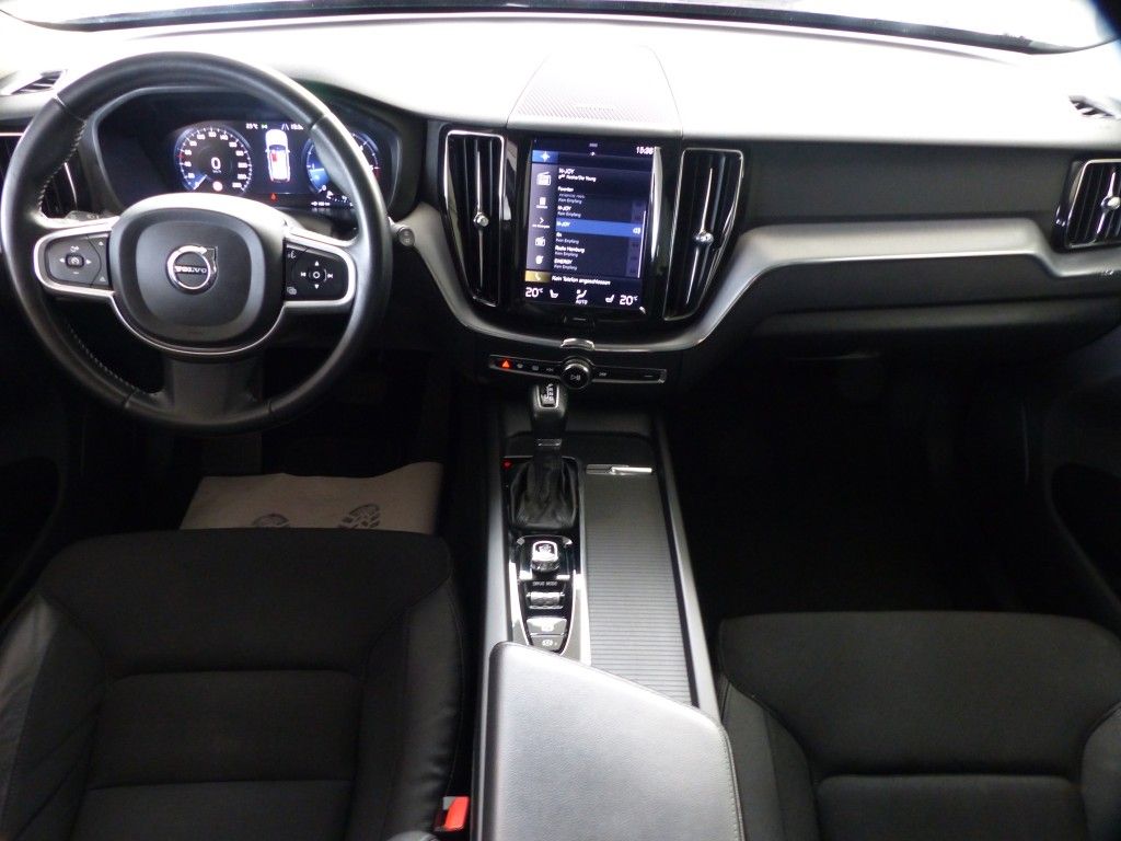 Volvo XC60 Momentum Pro 2WD Navi+LED+Harman+Totw+PDC foto 7